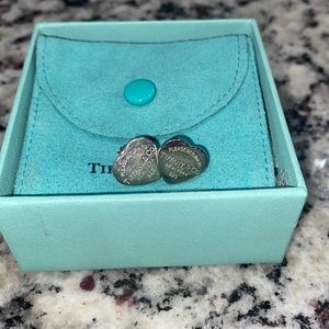 Return to Tiffany Heart Tag Stud Earrings
in Silver, Mini